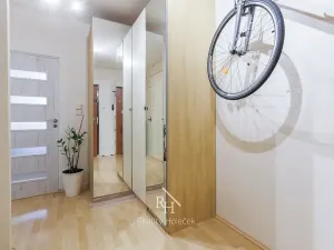 Prodej bytu 2+kk, Praha - Řepy, Galandova, 45 m2