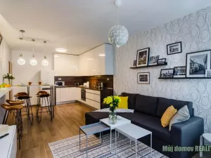 Pronájem bytu 2+kk, Praha - Střížkov, Zakšínská, 52 m2