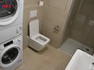 Pronájem bytu 1+kk, Znojmo, Jarošova, 33 m2