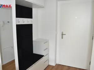 Pronájem bytu 1+kk, Znojmo, Jarošova, 33 m2