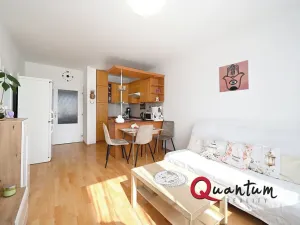 Pronájem bytu 2+kk, Praha - Modřany, Urbánkova, 41 m2