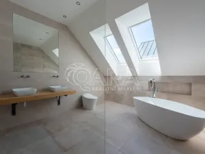 Prodej rodinného domu, Statenice, Nad Vinicí, 270 m2