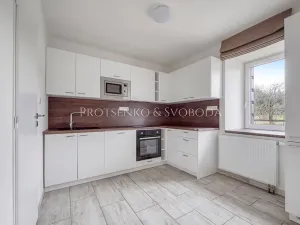 Prodej apartmánu, Prosečné, 349 m2