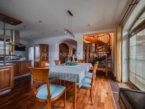 Prodej rodinného domu, Klínec, 345 m2