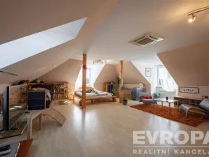 Prodej rodinného domu, Psáry, Pod Skalkou, 363 m2