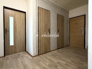 Prodej bytu 3+kk, Praha - Kyje, Travná, 62 m2