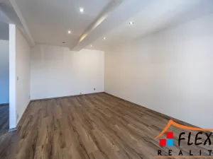 Pronájem bytu 2+kk, Ostrava, Dr. Šmerala, 49 m2