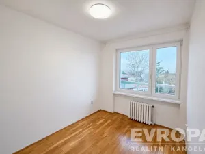 Pronájem bytu 3+1, Praha - Modřany, Hájenská, 76 m2