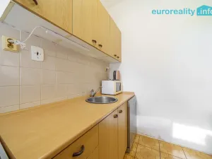 Prodej bytu 3+1, Karlovy Vary, Blahoslavova, 82 m2