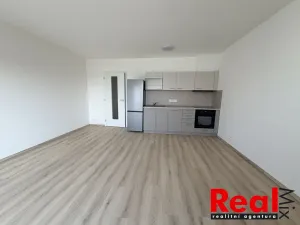 Pronájem bytu 1+kk, Brno - Židenice, Vančurova, 38 m2