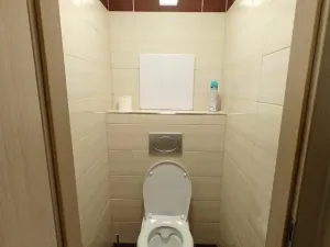 Pronájem bytu 2+kk, Praha - Kobylisy, Frýdlantská, 44 m2