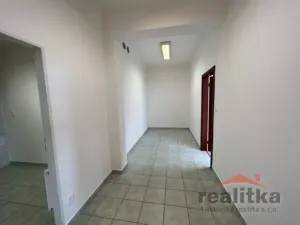 Pronájem obchodního prostoru, Opava - Jaktař, Palhanecká, 90 m2