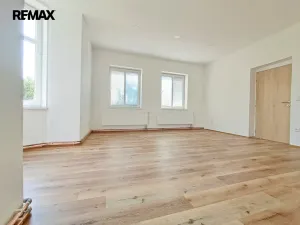 Pronájem bytu 2+kk, Police nad Metují, Masarykovo náměstí, 47 m2