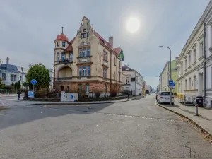 Prodej bytu 2+1, Opava - Předměstí, Komenského, 77 m2