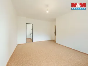 Pronájem bytu 2+1, Praha, Pod lipami, 42 m2