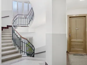 Prodej bytu 2+kk, Praha - Bubeneč, Národní obrany, 55 m2