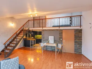 Prodej bytu 2+kk, Šestajovice, Komenského, 63 m2