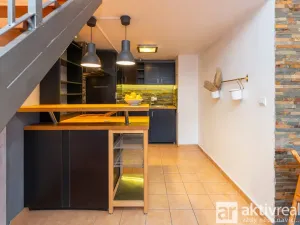 Prodej bytu 2+kk, Šestajovice, Komenského, 63 m2