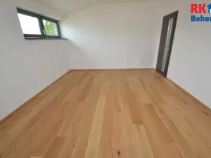 Prodej bytu 3+kk, Praha - Lhotka, Slepá I, 74 m2