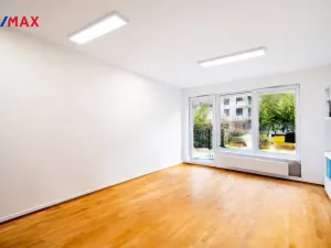 Pronájem bytu 3+kk, Praha - Vysočany, Pechmanových, 86 m2
