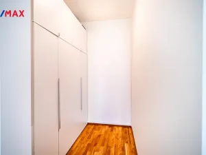 Pronájem bytu 3+kk, Praha - Vysočany, Pechmanových, 86 m2