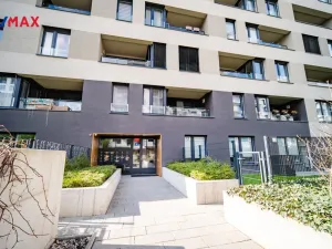 Pronájem bytu 3+kk, Praha - Vysočany, Pechmanových, 86 m2