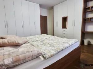Pronájem bytu 2+kk, Brno - Líšeň, Houbalova, 69 m2
