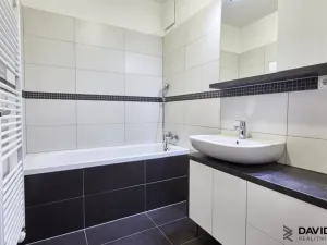 Pronájem bytu 2+kk, Brno - Líšeň, Houbalova, 69 m2