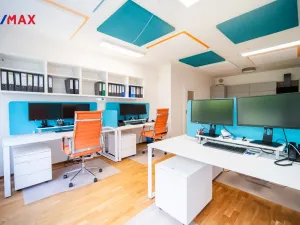 Pronájem kanceláře, Praha - Vysočany, Pechmanových, 91 m2