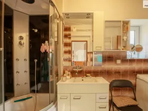 Prodej rodinného domu, Žebrák, Pražská, 220 m2