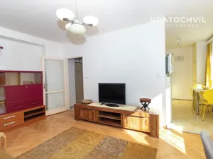 Pronájem bytu 2+1, Praha - Vinohrady, Vinohradská, 52 m2