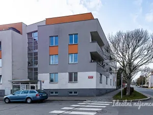 Pronájem bytu 1+kk, Praha, Hořínecká, 39 m2