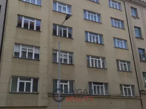 Pronájem bytu 1+1, Praha - Vinohrady, Římská, 42 m2