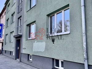 Pronájem bytu 2+1, Uherské Hradiště, Tř. Maršála Malinovského, 59 m2