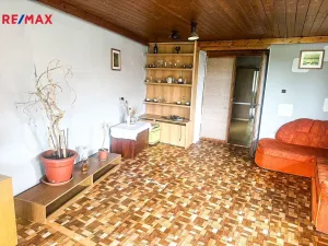 Pronájem bytu 3+1, Podhradní Lhota, 80 m2
