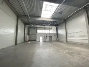 Pronájem skladu, Hradec Králové - Slezské Předměstí, Bratří Štefanů, 864 m2