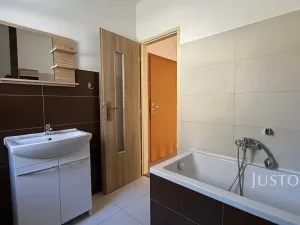 Pronájem bytu 3+1, Ústí nad Labem, Na Vinici, 65 m2