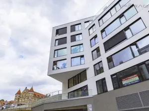 Pronájem bytu 2+kk, Praha - Smíchov, Kmochova, 55 m2