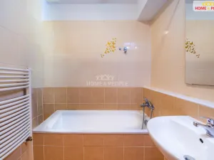 Prodej bytu 3+kk, Praha - Vysočany, Pod Harfou, 80 m2