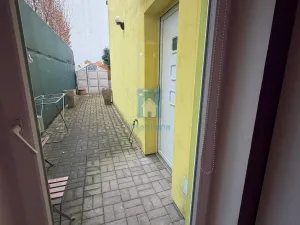 Pronájem bytu 1+kk, Plzeň, Koterovská, 35 m2