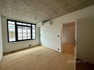 Prodej kanceláře, Praha - Vysočany, Kolbenova, 69 m2