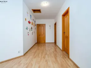 Prodej rodinného domu, Praha - Písnice, V zákopech, 294 m2
