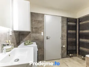 Pronájem bytu 2+kk, Znojmo, Kosmákova, 60 m2