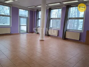Pronájem kanceláře, Karviná, Karola Śliwky, 830 m2