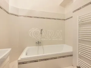 Pronájem bytu 3+1, Praha - Vinohrady, Lužická, 93 m2