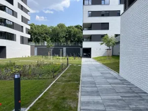 Pronájem bytu 2+kk, Praha - Karlín, U Sluncové, 65 m2