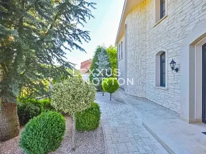 Pronájem vily, Praha - Nebušice, Spojová, 600 m2