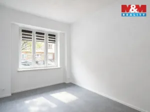 Pronájem bytu 2+kk, Praha - Vršovice, Sámova, 48 m2
