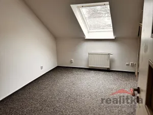 Pronájem bytu 2+kk, Opava, U Pošty, 56 m2