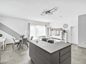 Pronájem rodinného domu, Krakovany, 145 m2